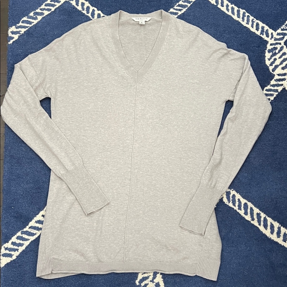 L.K. Bennett Light Gray V-Neck Sweater M